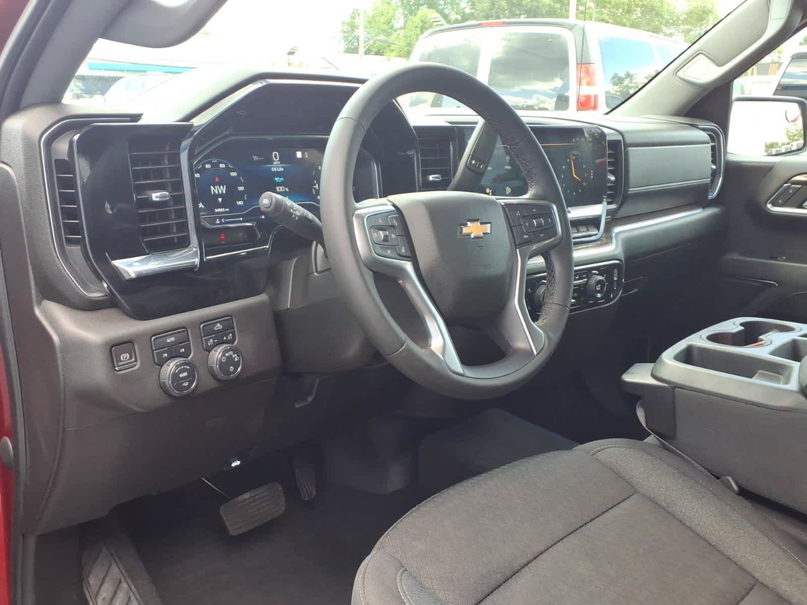 Certified 2023 Chevrolet Silverado 1500 LT w/ Protection Package AWD/4WD image 9