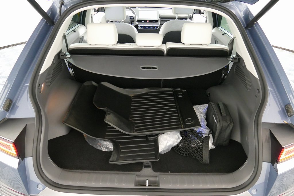 Used 2022 Hyundai Ioniq 5 Limited w/ Cargo Package image 32