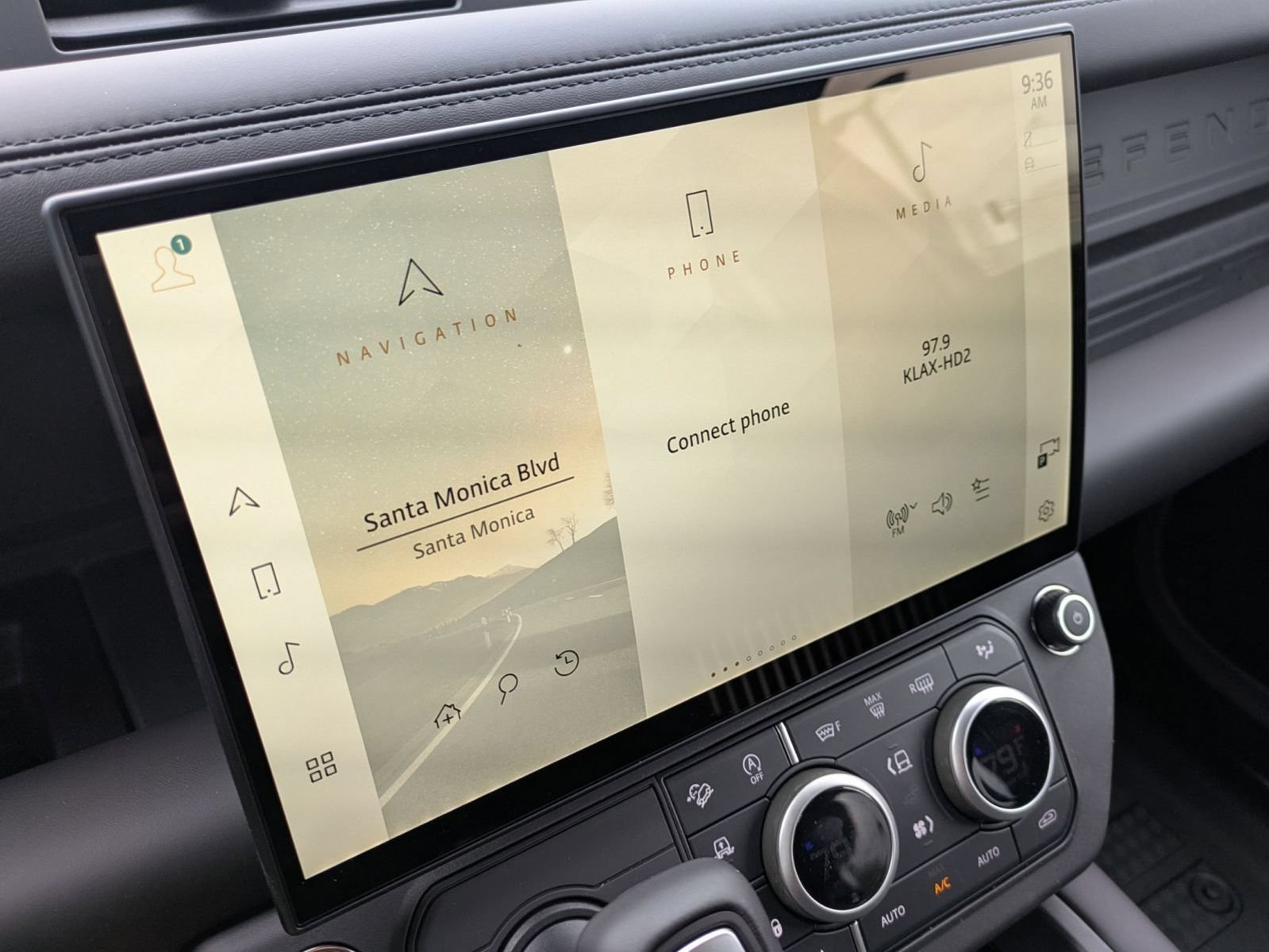 New 2026 Land Rover Defender 110 X-Dynamic SE AWD/4WD image 21