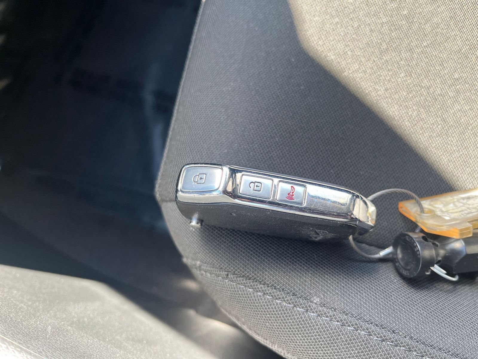 Used 2025 Kia Sportage LX image 21