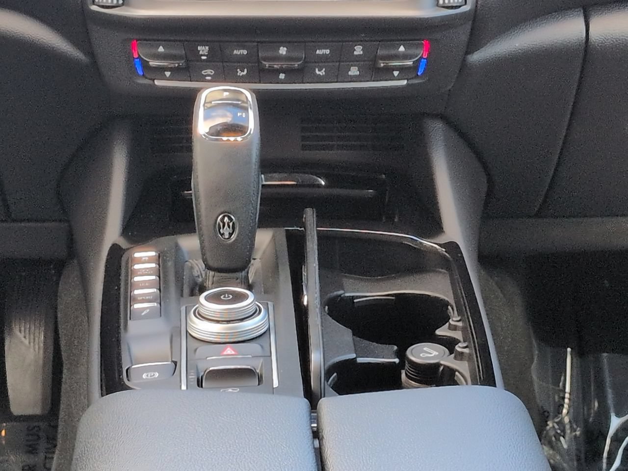 Used 2023 Maserati Levante Modena AWD/4WD image 19