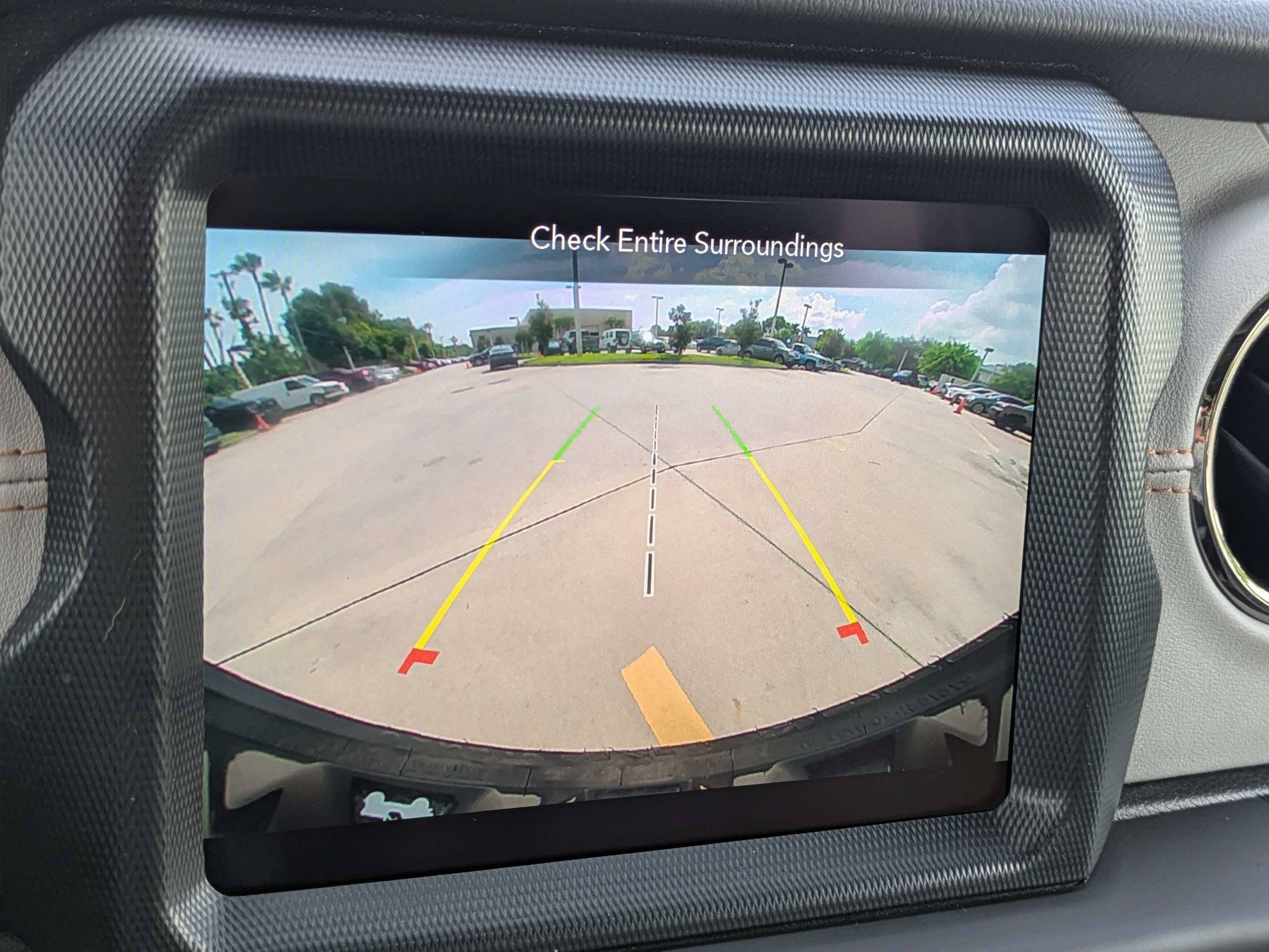 Used 2023 Jeep Wrangler Unlimited Sahara AWD/4WD image 18