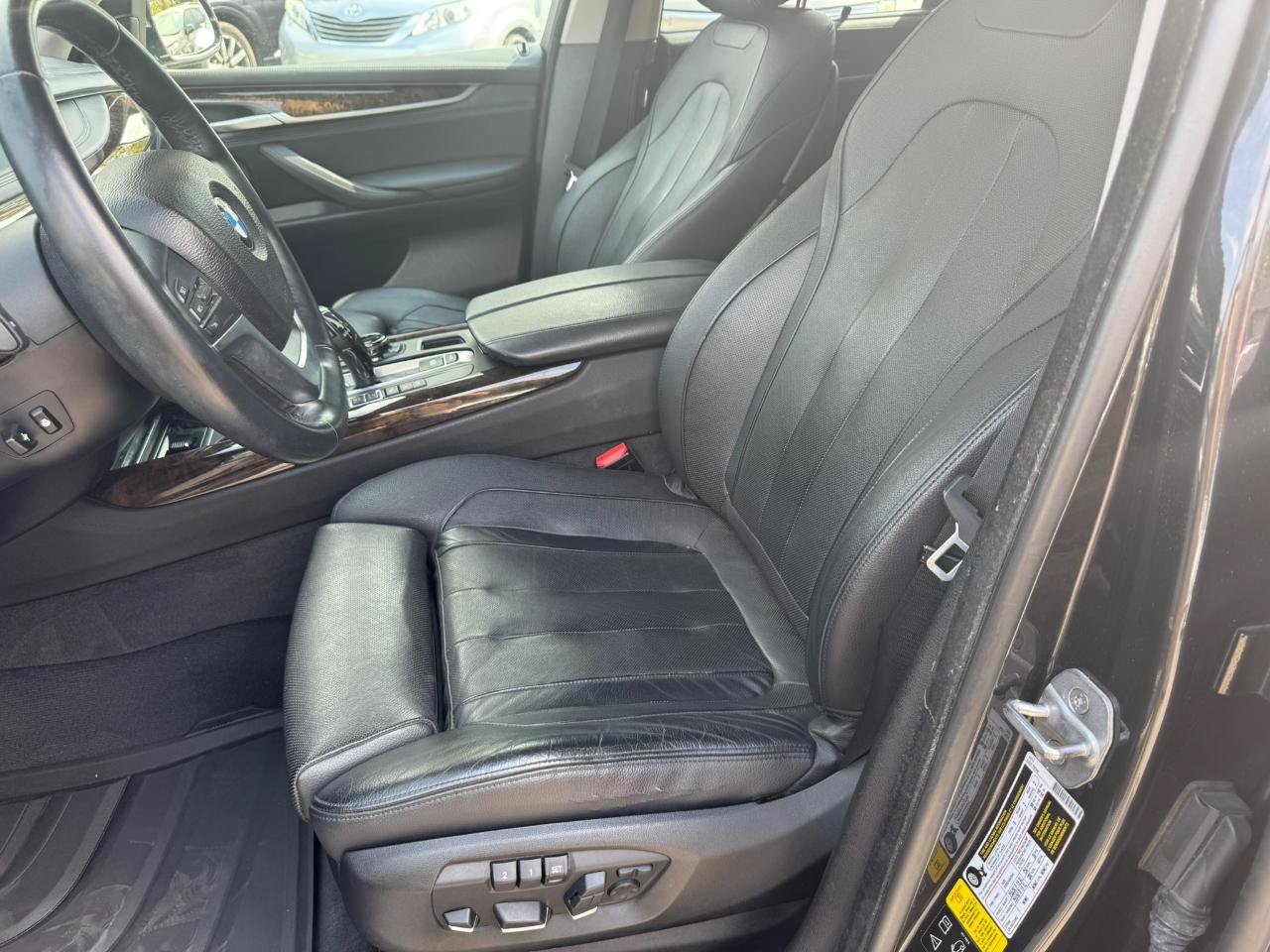 Used 2015 BMW X5 xDrive50i AWD/4WD image 10