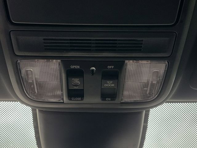 Used 2024 Honda Odyssey Sport image 25