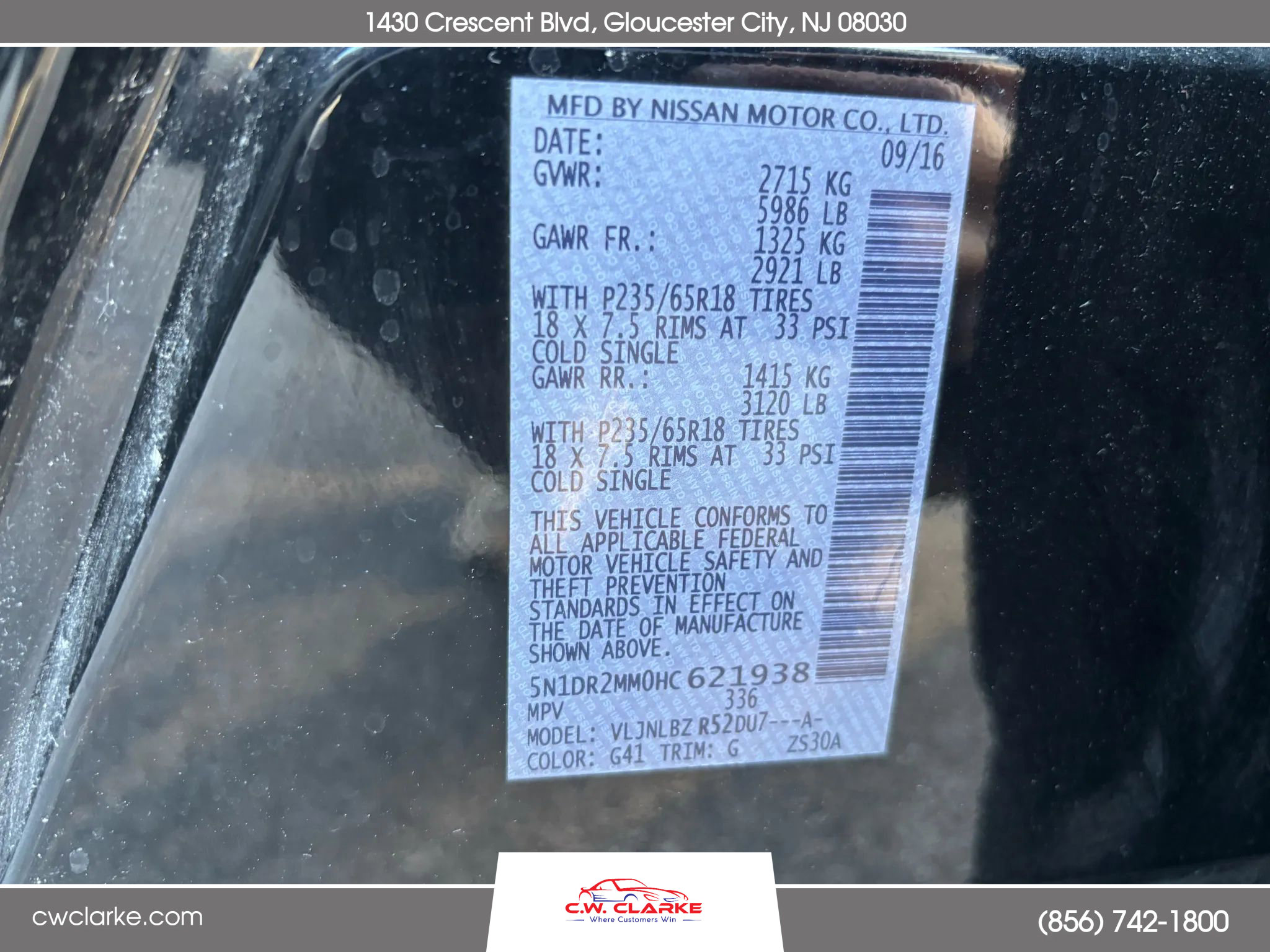 Used 2017 Nissan Pathfinder S image 29