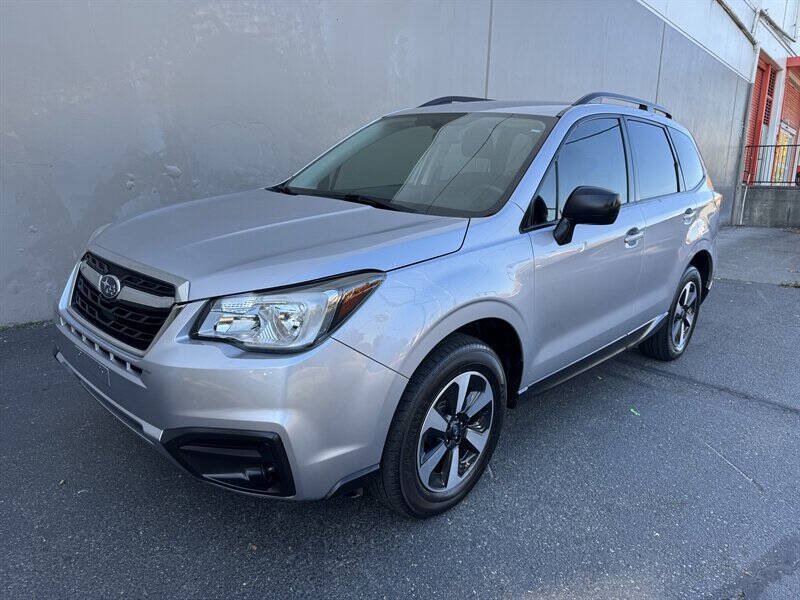 Used 2017 Subaru Forester 2.5i w/ Alloy Wheel Package