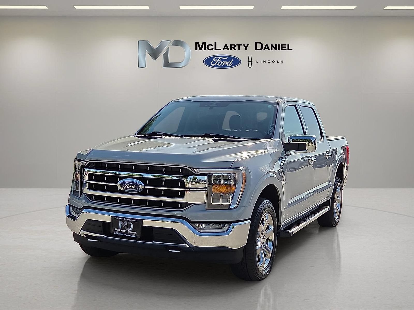 Certified 2023 Ford F150 Lariat w/ FX4 Off-Road Package AWD/4WD image 2