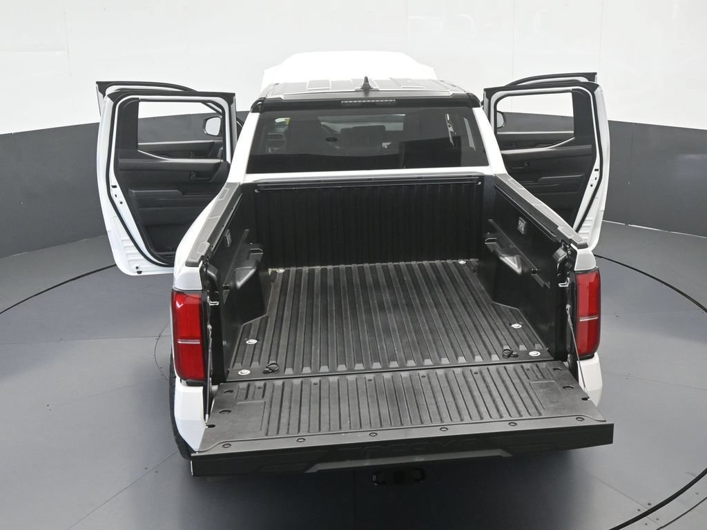 Used 2025 Toyota Tacoma SR5 AWD/4WD image 66