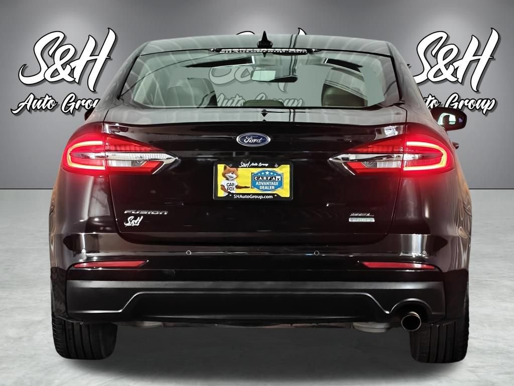 Used 2019 Ford Fusion SEL FWD image 22