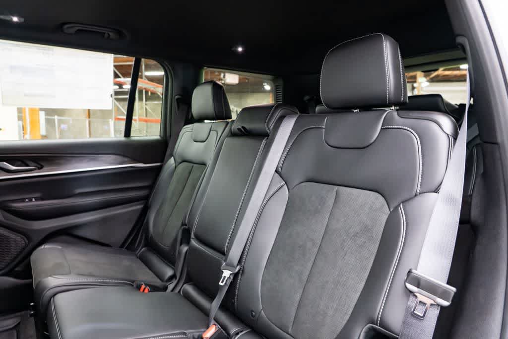New 2026 Jeep Grand Cherokee L 4WD image 28