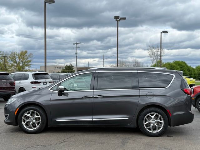 Used 2019 Chrysler Pacifica Limited FWD image 50