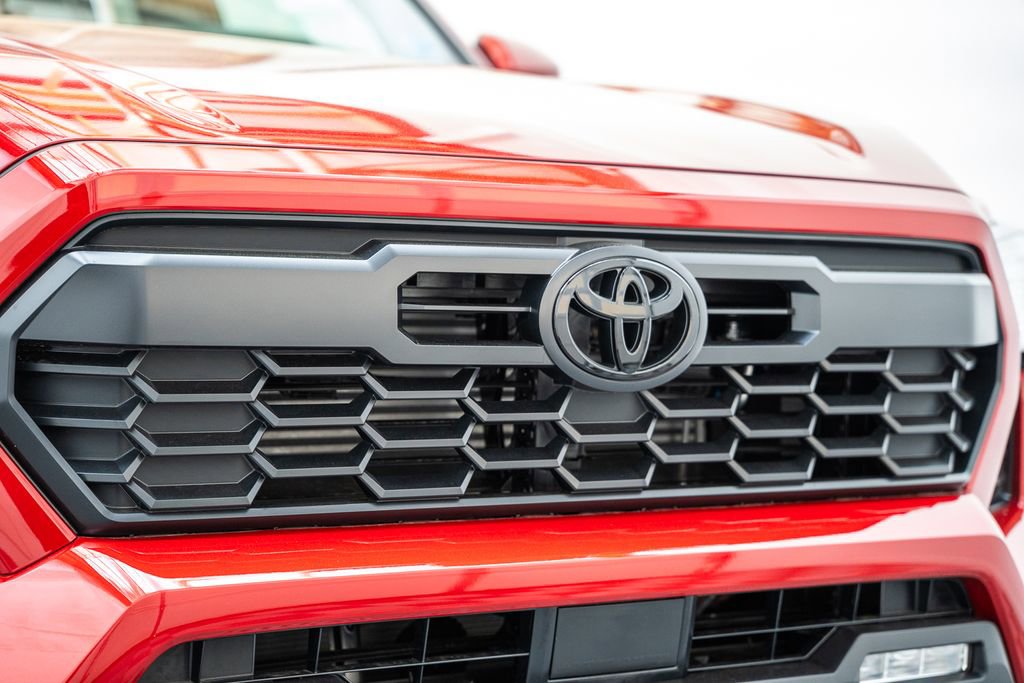 New 2026 Toyota Tacoma TRD Off-Road w/ TRD Off Road Upgrade Package AWD/4WD image 13