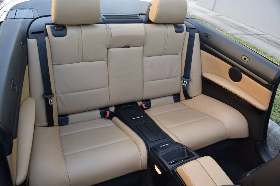Used 2011 BMW M3 Convertible RWD image 62