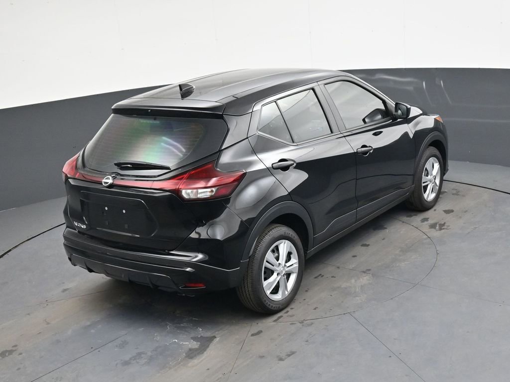 Certified 2025 Nissan Kicks Play S FWD image 28