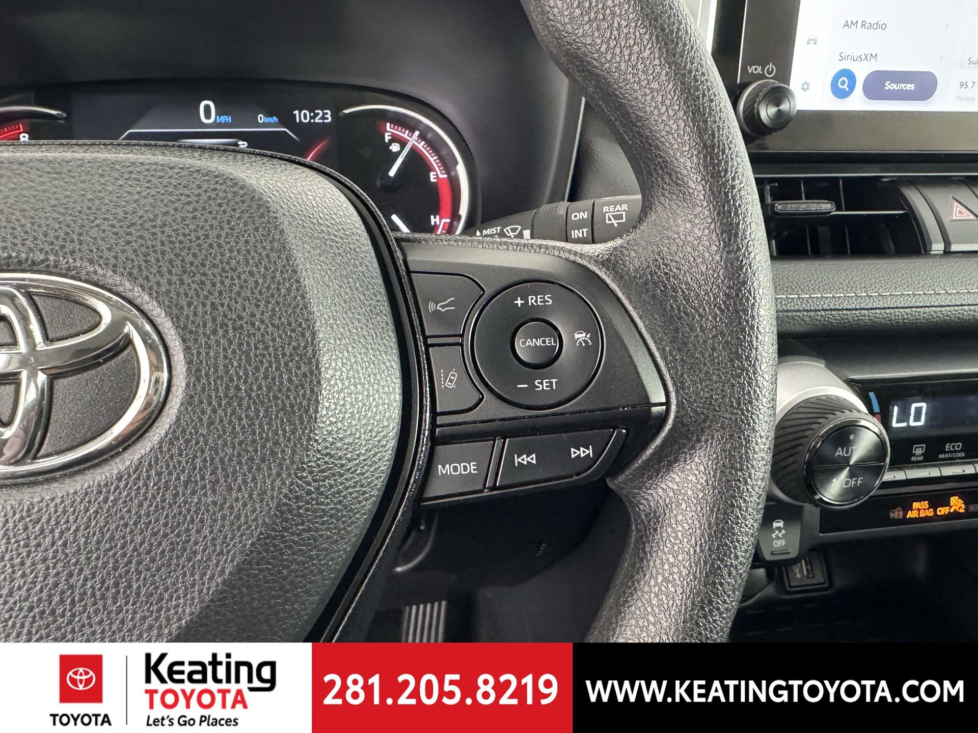 Used 2025 Toyota RAV4 XLE image 26