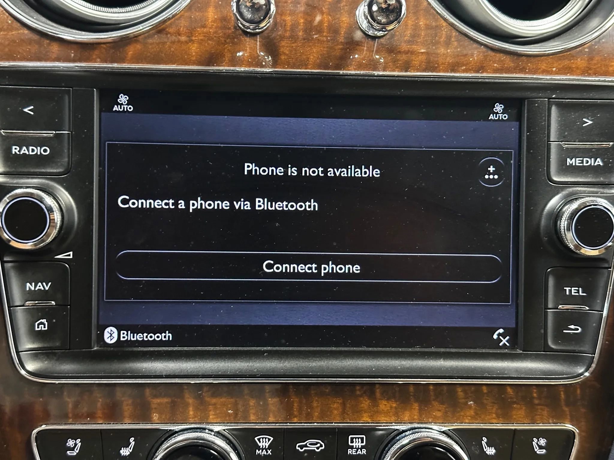 Used 2017 Bentley Bentayga image 38