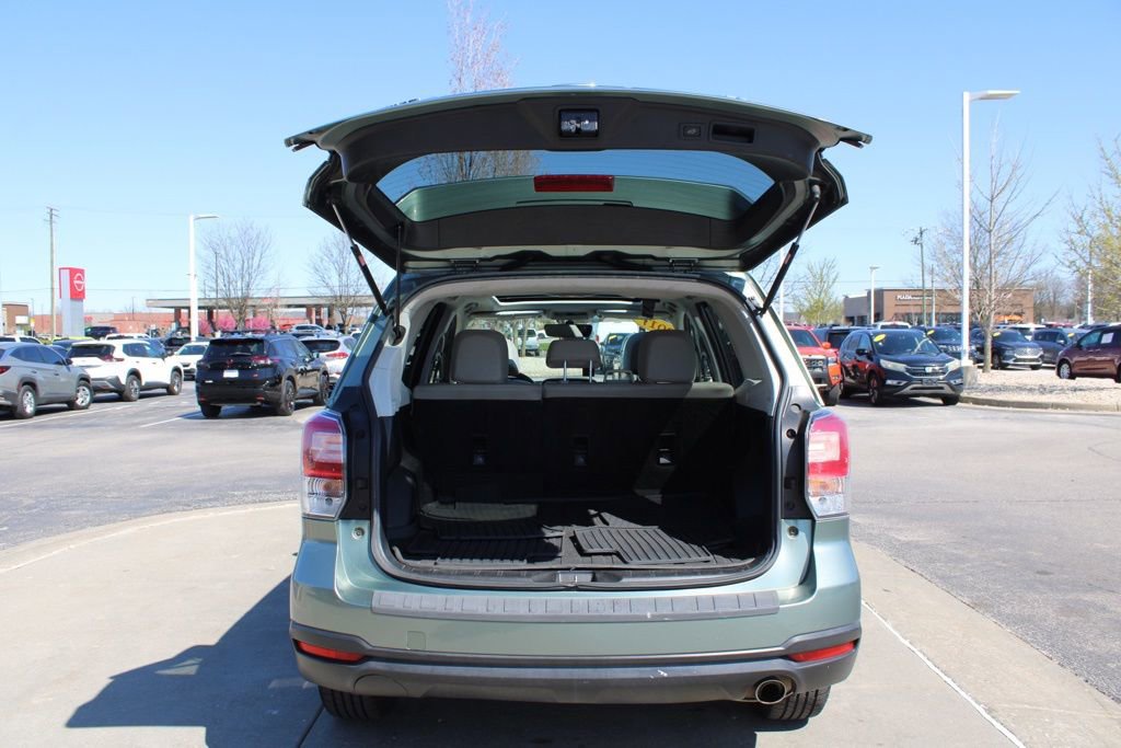 Used 2017 Subaru Forester 2.5i Limited image 10