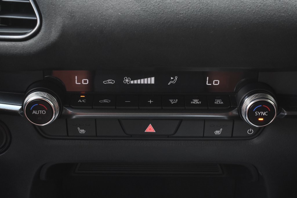 New 2025 MAZDA CX-30 Carbon image 31