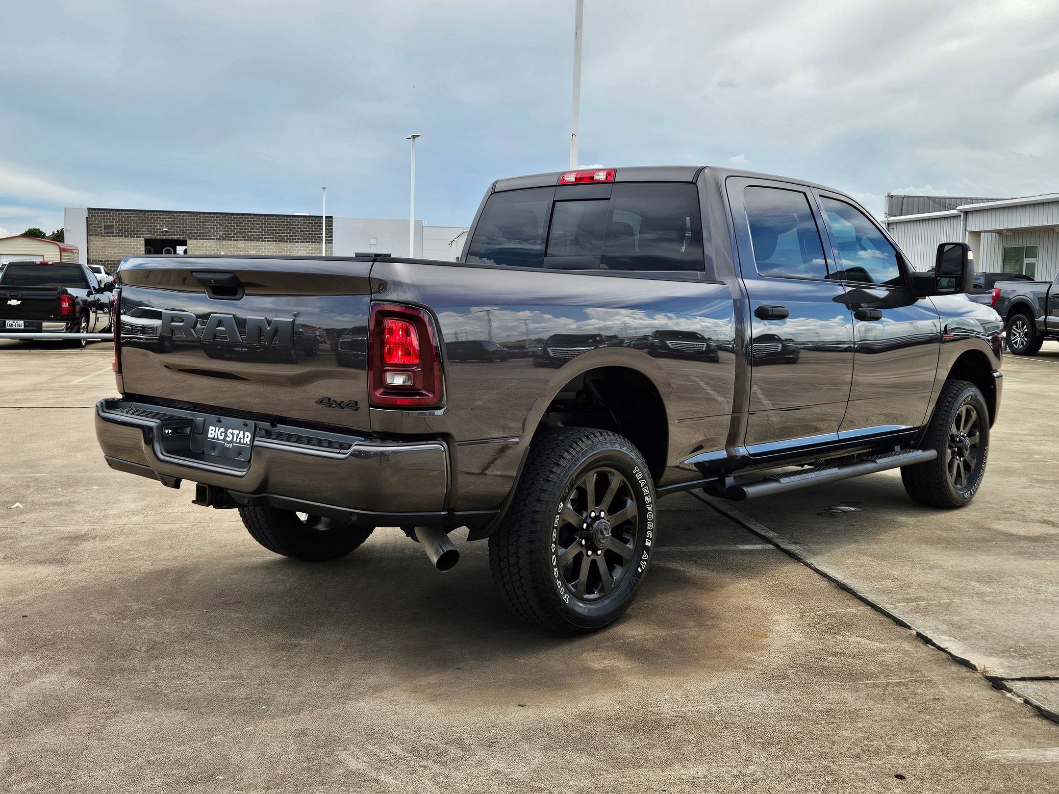 Used 2026 RAM 2500 Tradesman AWD/4WD image 3