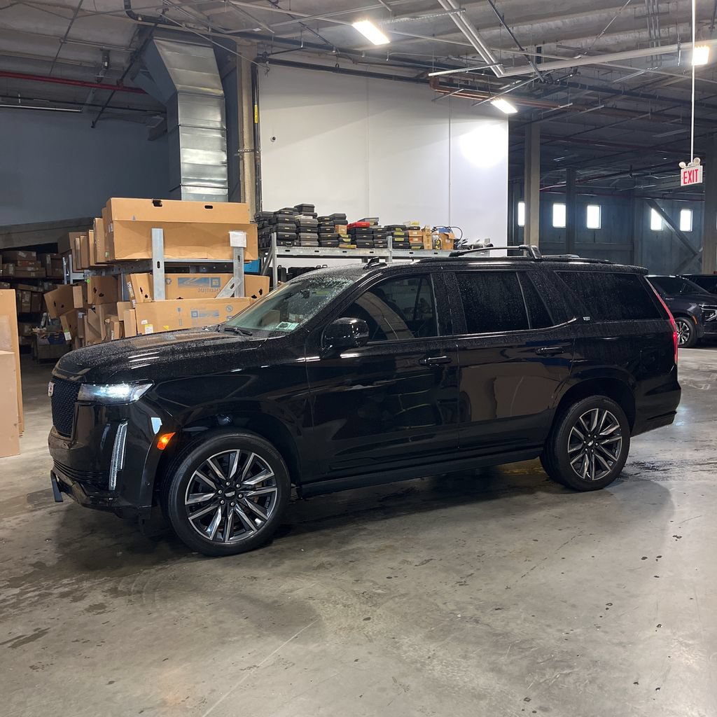 Used 2024 Cadillac Escalade Sport w/ Touring Package AWD/4WD image 4