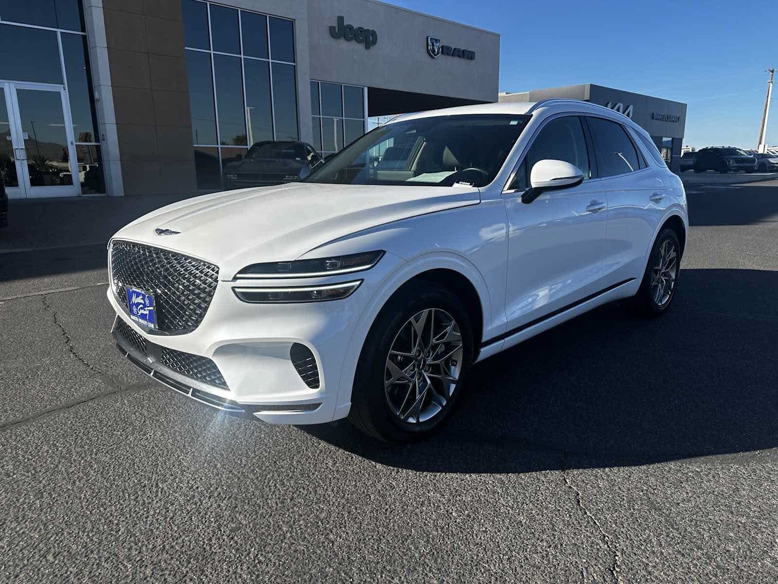 Used 2025 Genesis GV70 2.5T AWD/4WD image 8