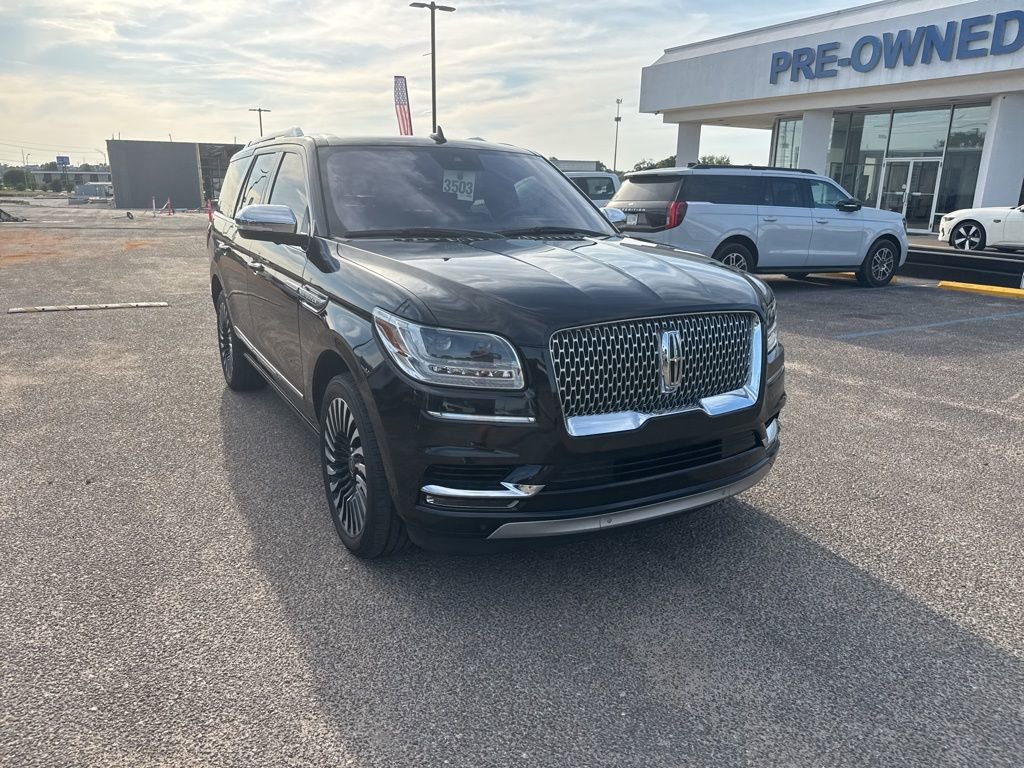 Used 2020 Lincoln Navigator Black Label w/ Cargo Convenience Package AWD/4WD image 2