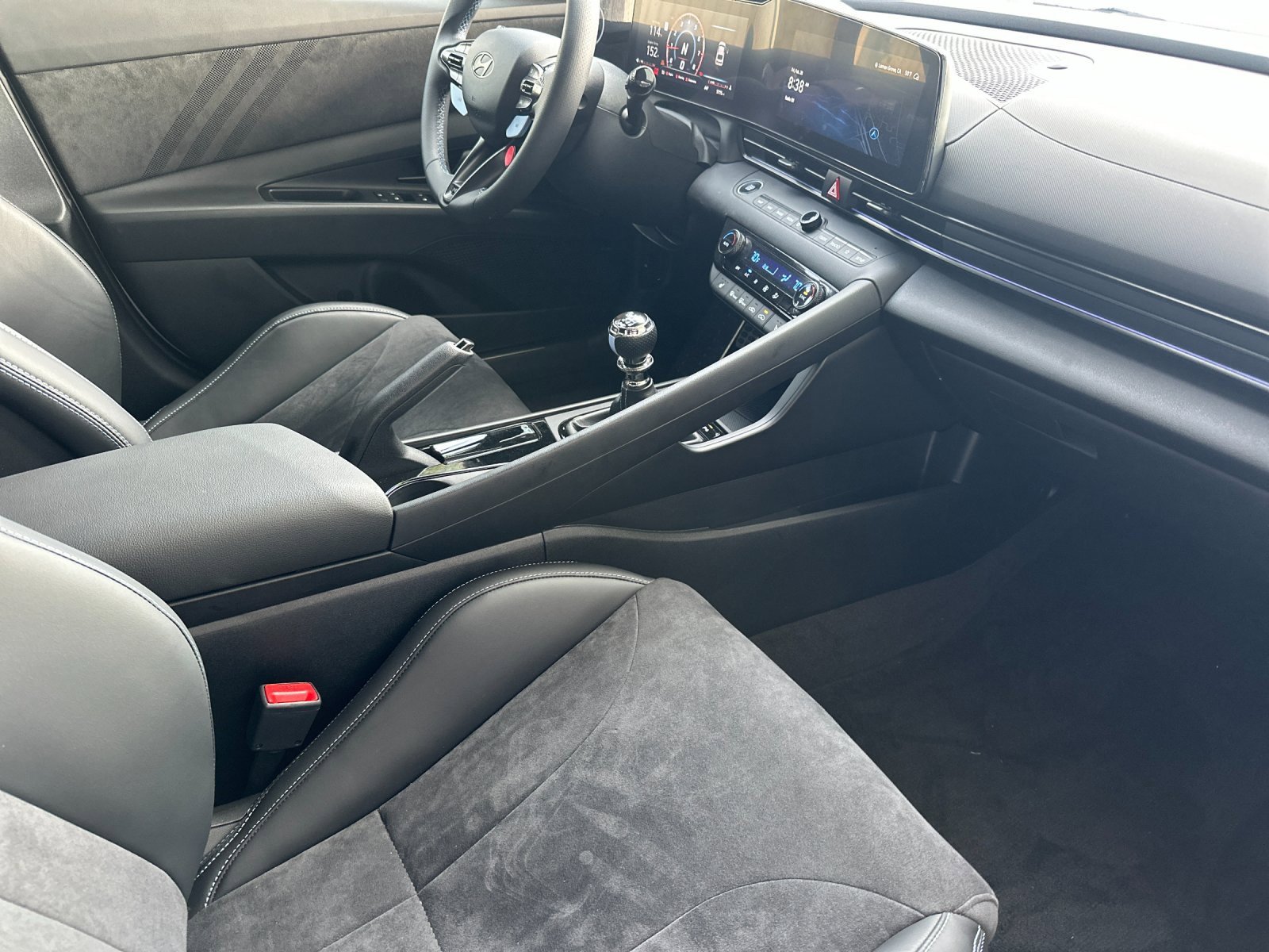 Used 2025 Hyundai Elantra N image 14