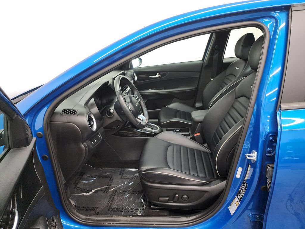 Used 2023 Kia Forte GT-Line w/ GT-Line Premium Package FWD image 12