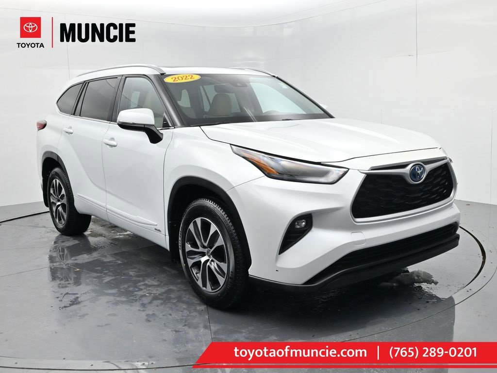 Used 2022 Toyota Highlander XLE