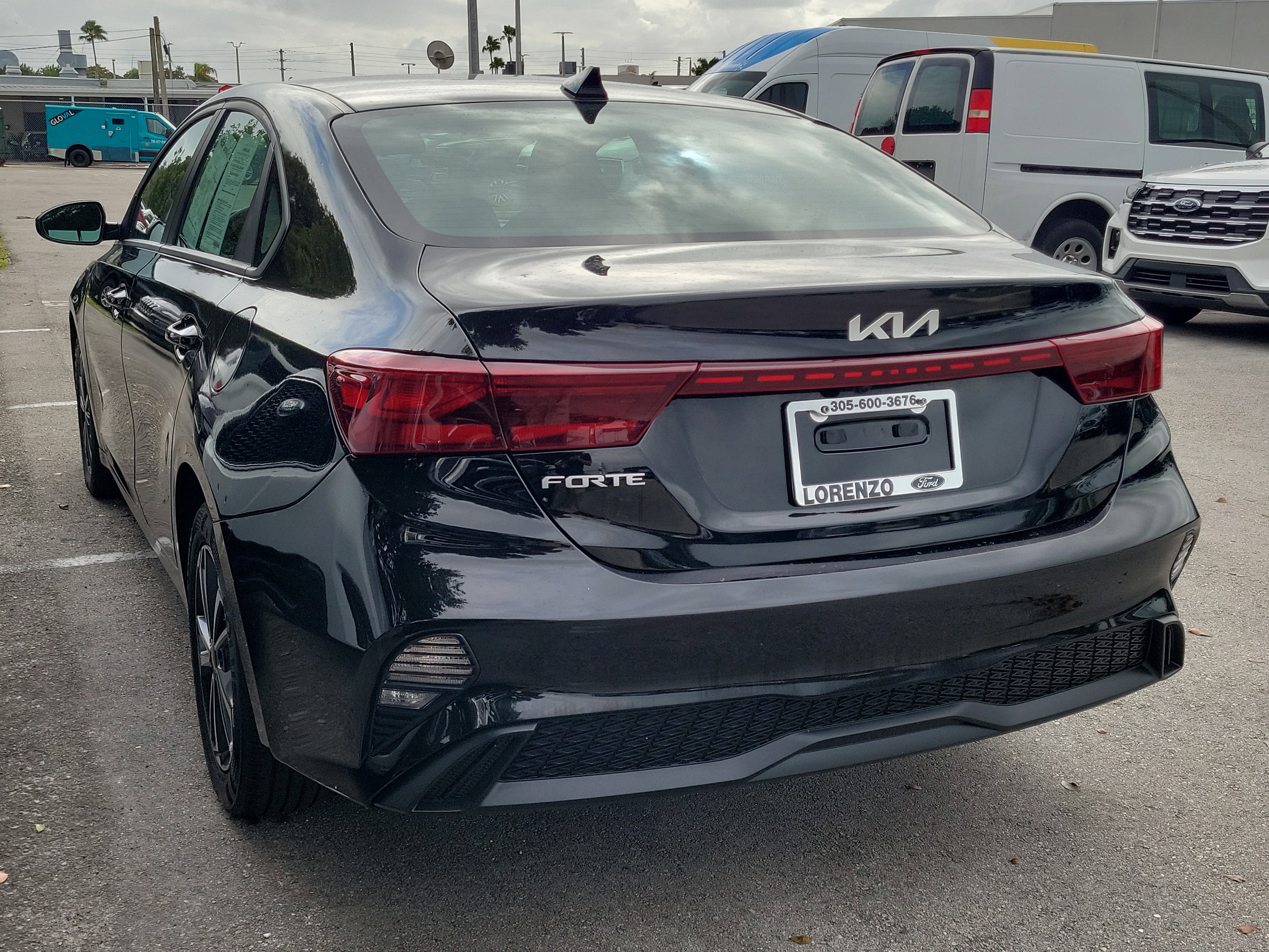 Used 2024 Kia Forte LXS image 7