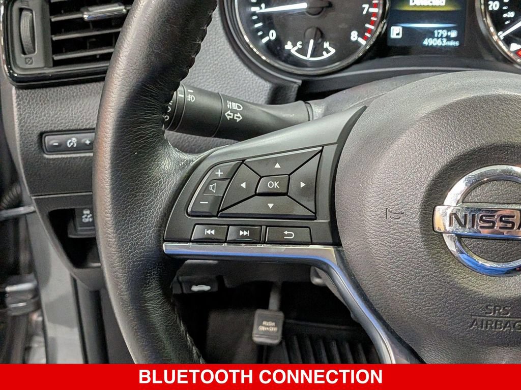 Used 2017 Nissan Rogue SV AWD/4WD image 17