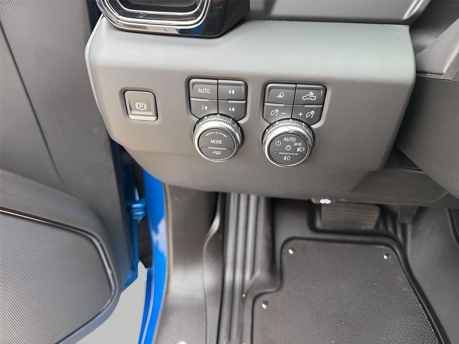 Used 2024 GMC Sierra 1500 AT4 w/ AT4 Premium Package AWD/4WD image 20