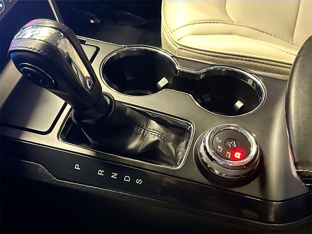 Used 2019 Ford Explorer Limited w/ Limited Luxury Package image 19