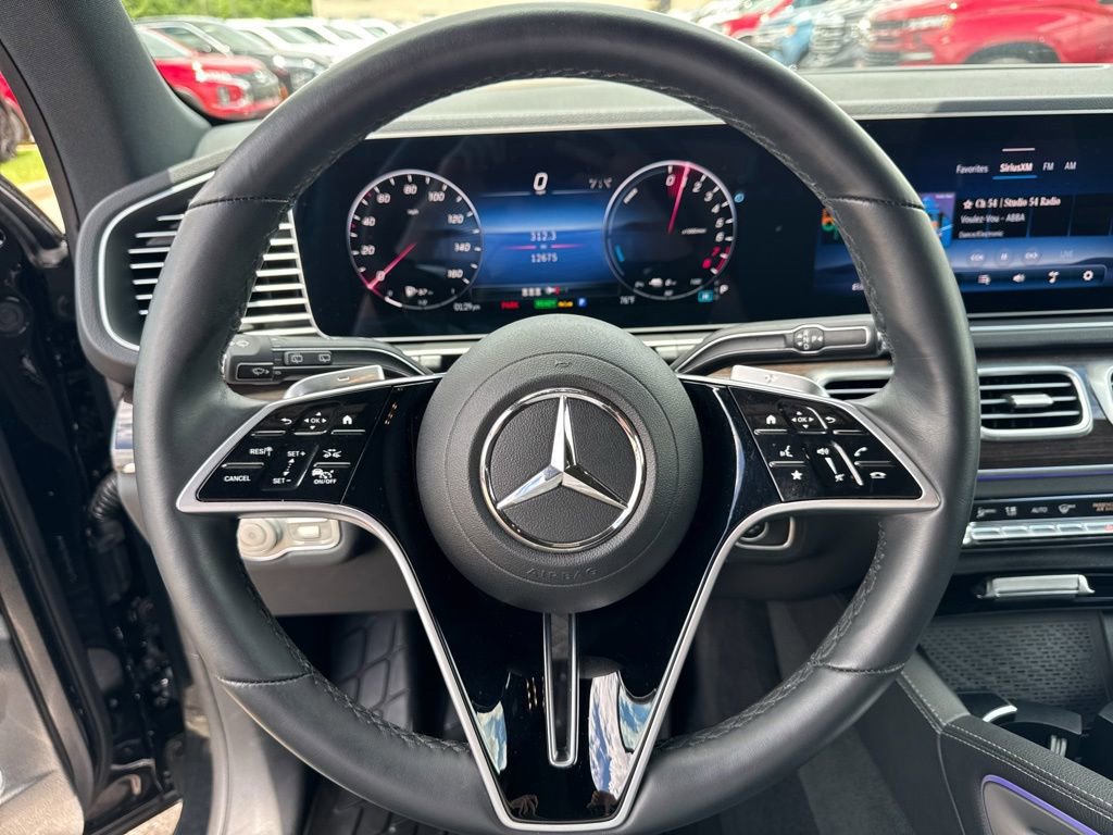 Used 2025 Mercedes-Benz GLE 450e 4MATIC w/ Driver Assistance Package image 8