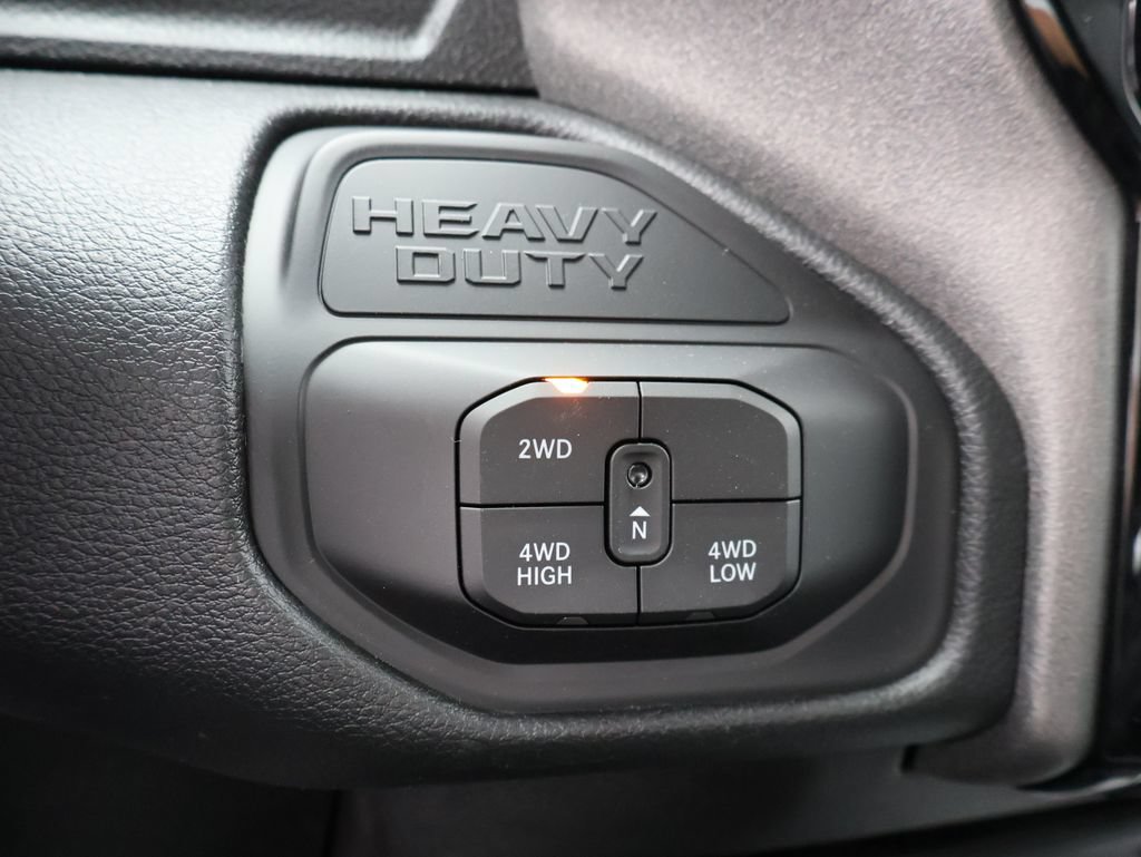 New 2026 RAM 3500 Tradesman AWD/4WD image 32