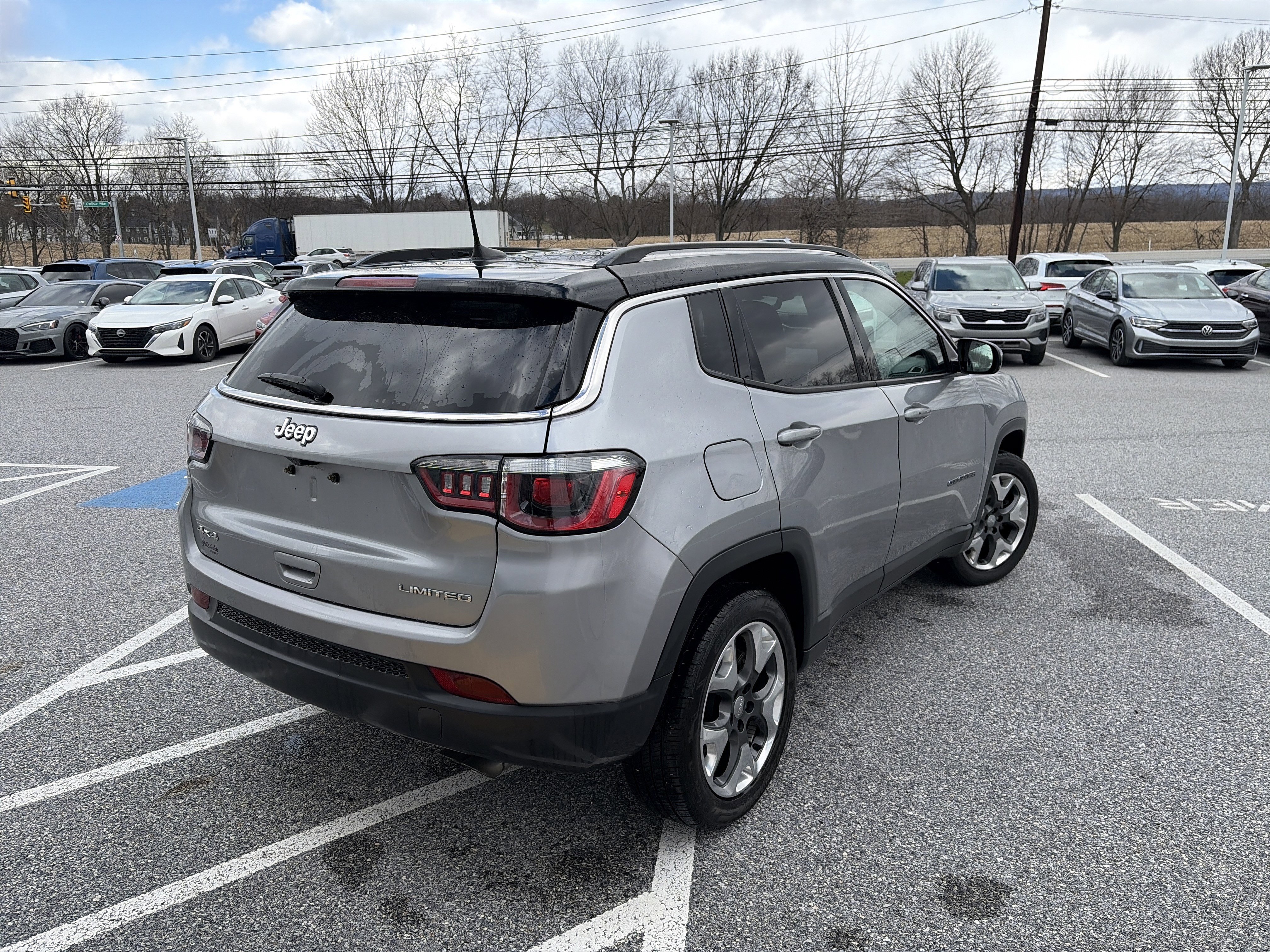 Used 2018 Jeep Compass Limited w/ Navigation Group image 4