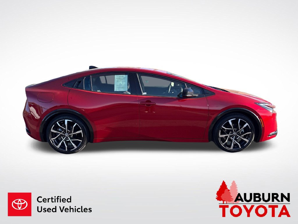 Certified 2026 Toyota Prius Plug-In Hybrid FWD image 5