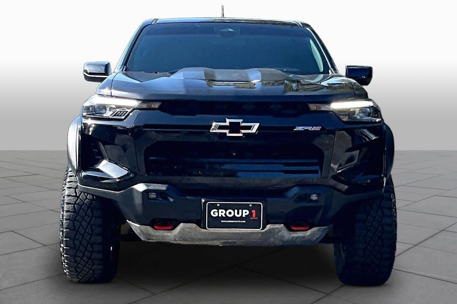 Used 2024 Chevrolet Colorado ZR2 w/ ZR2 Convenience Package III AWD/4WD image 4