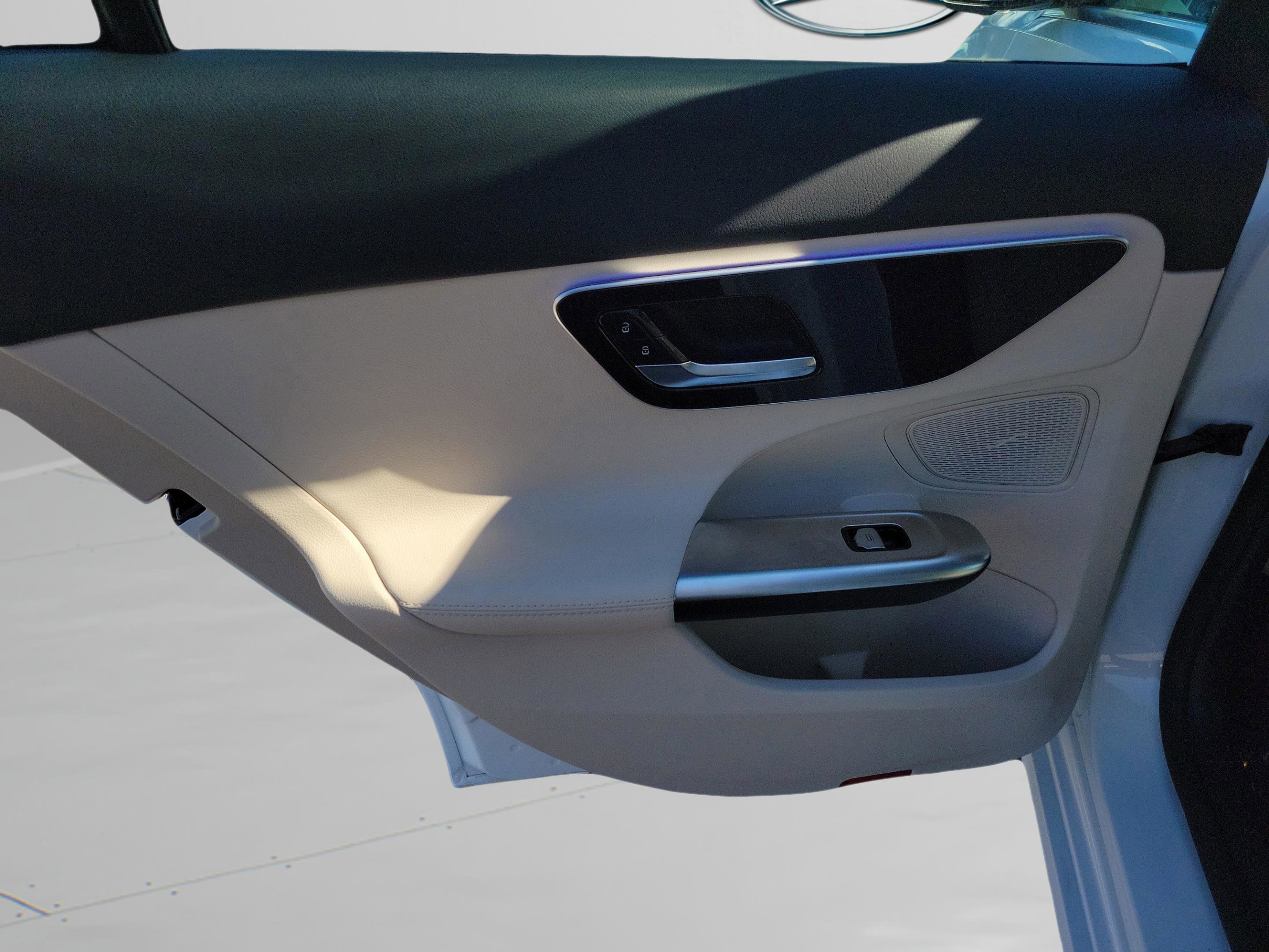 Certified 2025 Mercedes-Benz C 300 Sedan image 25