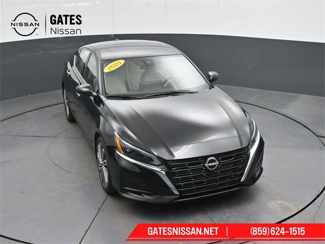 Used 2025 Nissan Altima 2.5 SL image 46