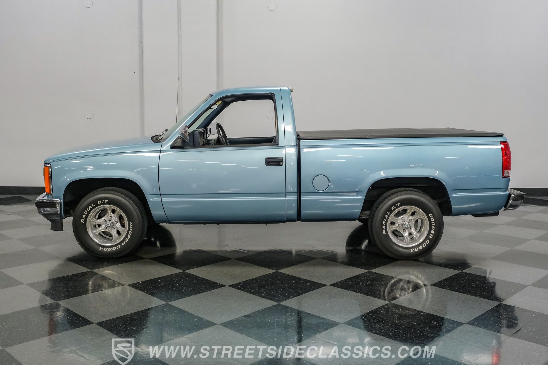 Used 1992 GMC Sierra 1500 2WD Regular Cab image 2