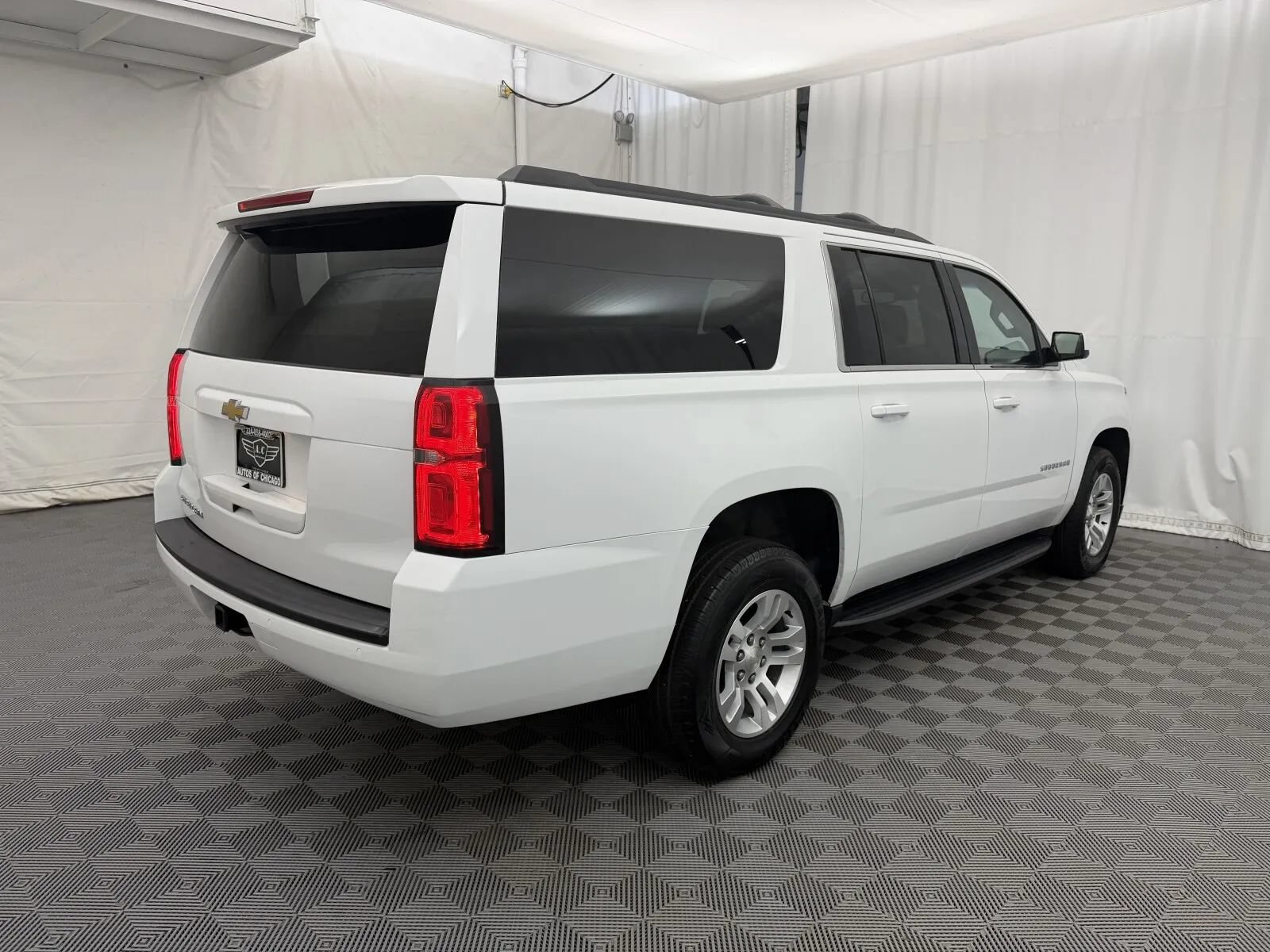 Used 2018 Chevrolet Suburban LT AWD/4WD image 5