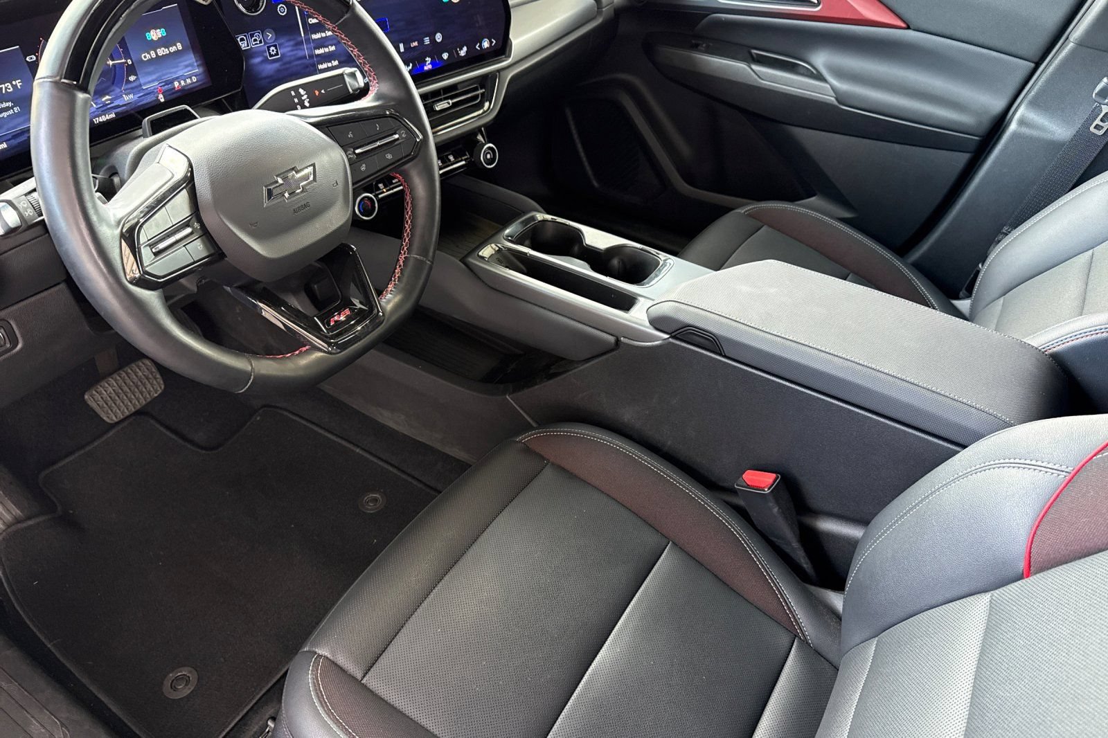 Used 2024 Chevrolet Equinox EV RS AWD/4WD image 5