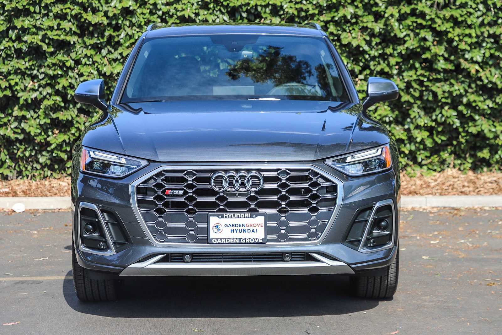Used 2022 Audi SQ5 Premium Plus AWD/4WD image 2
