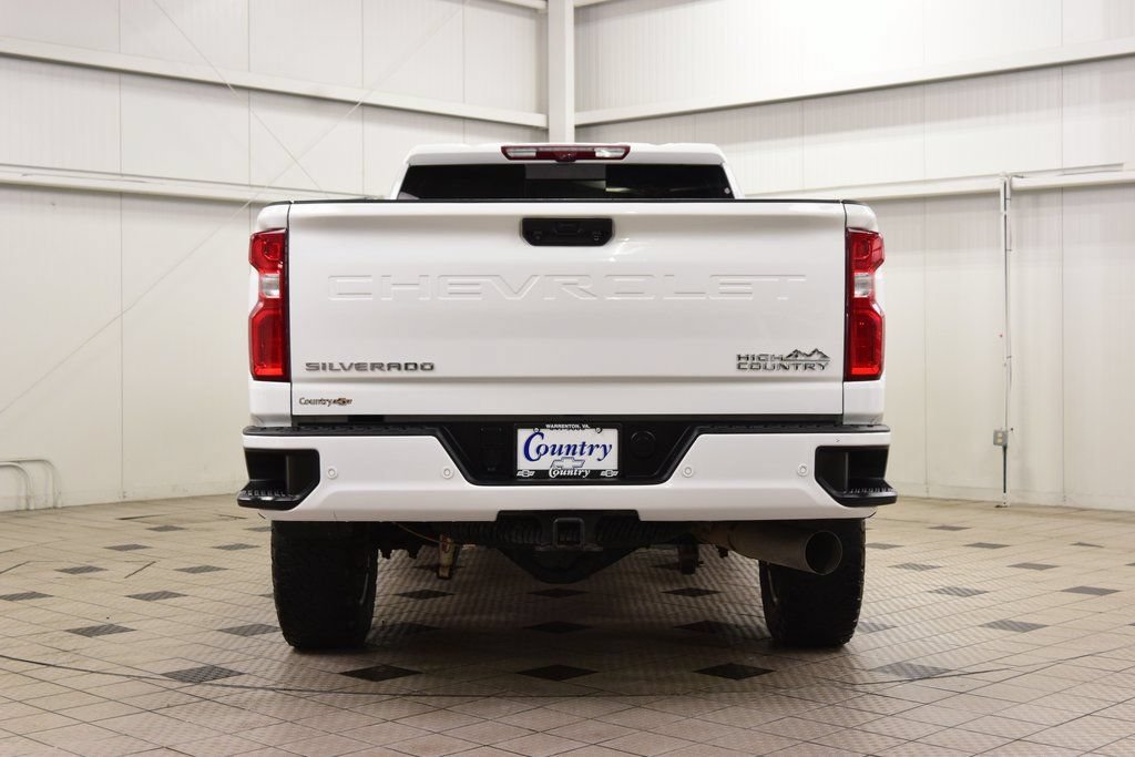 Used 2024 Chevrolet Silverado 3500 High Country w/ Technology Package AWD/4WD image 7