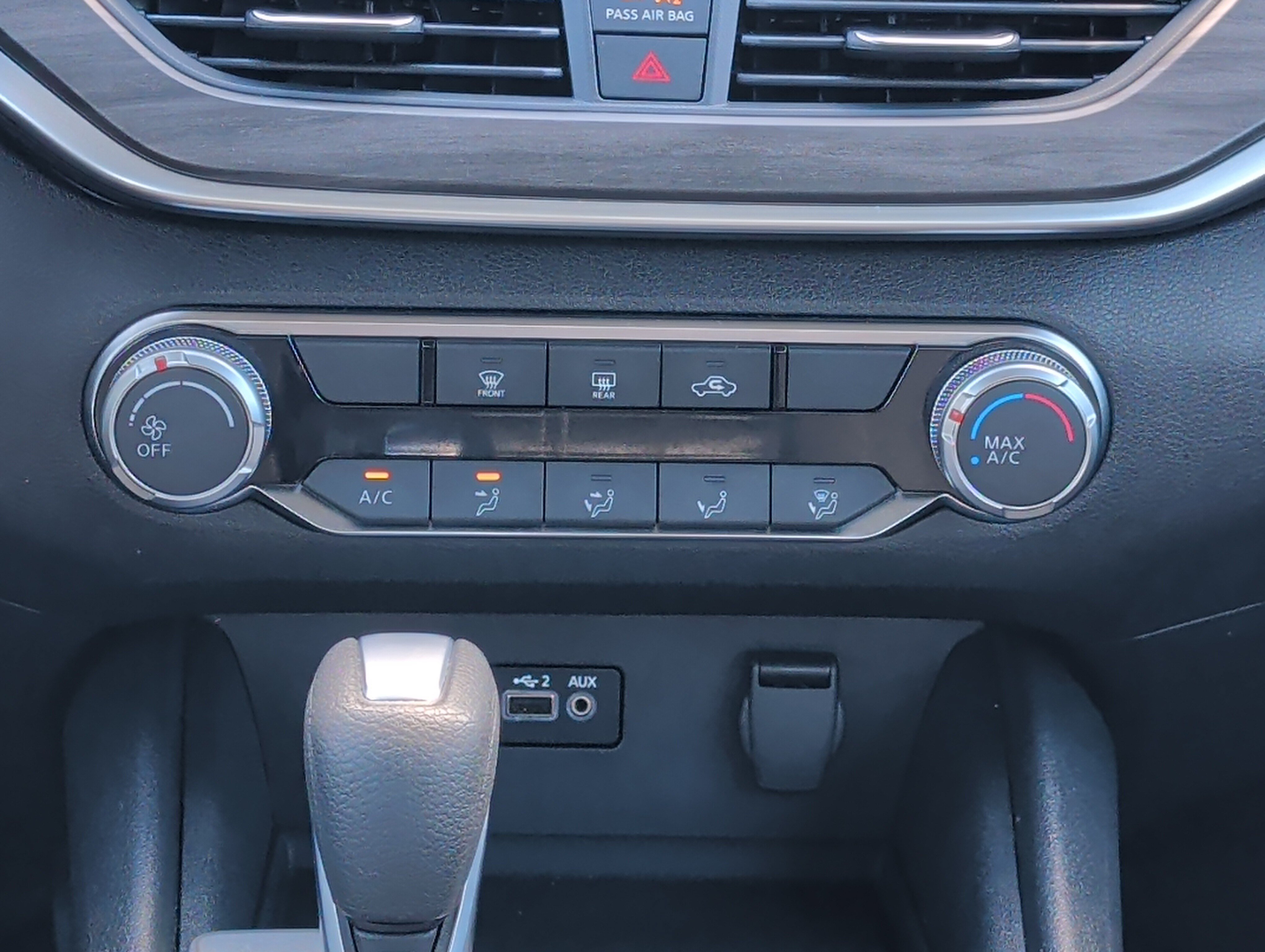 Used 2025 Nissan Altima 2.5 SV FWD image 24