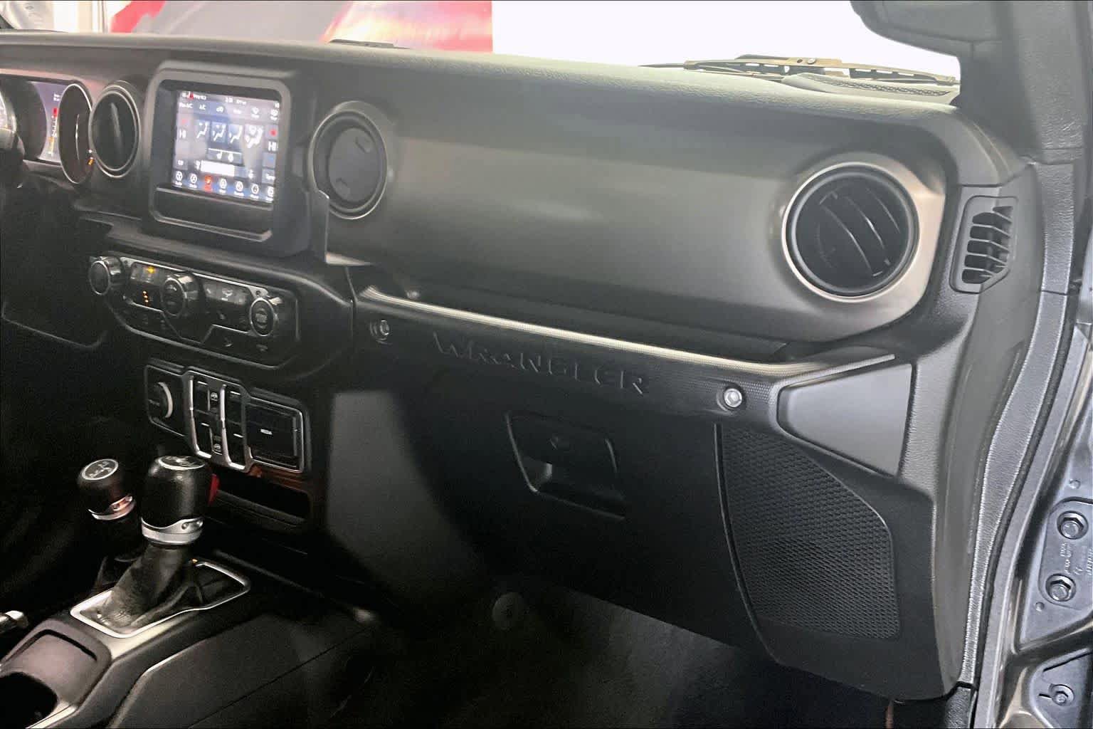 Used 2018 Jeep Wrangler Unlimited Sport S image 19
