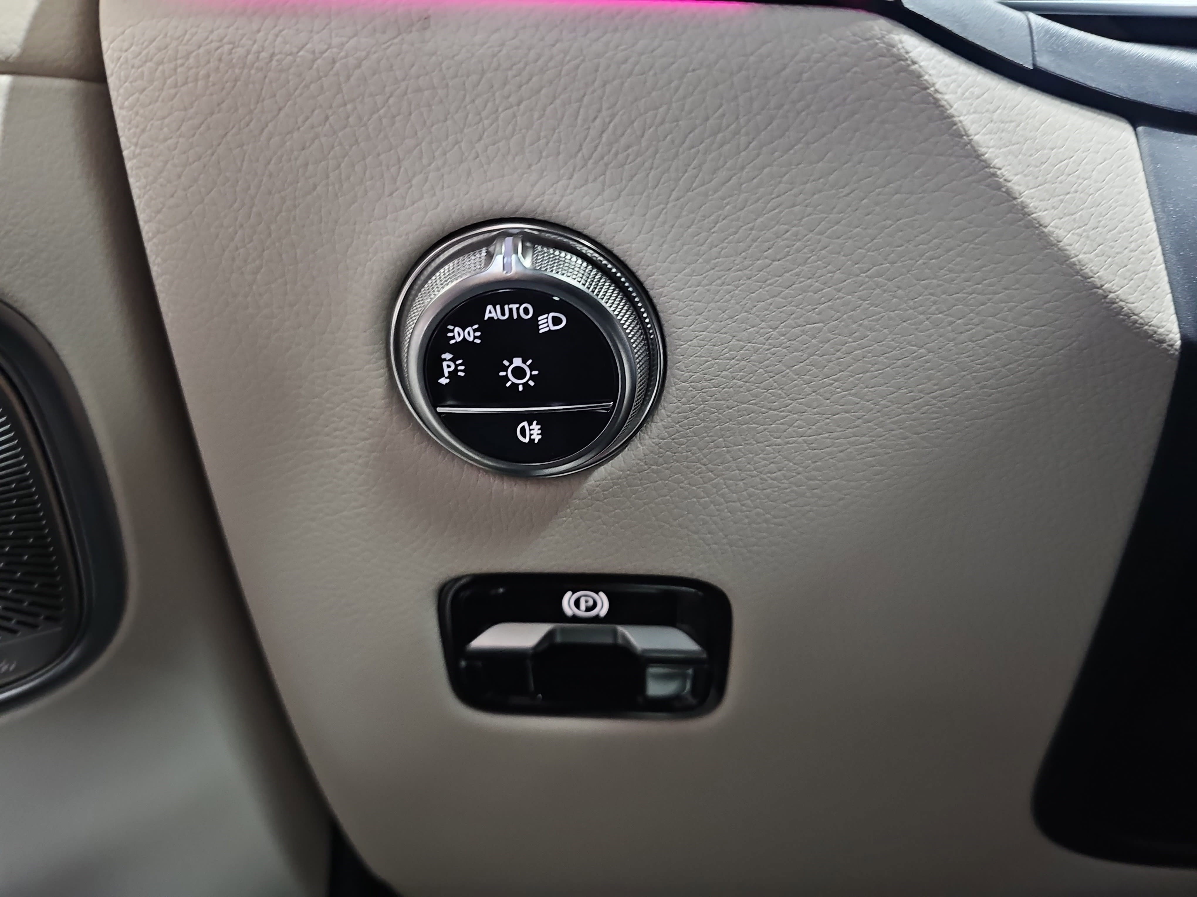 Certified 2026 Mercedes-Benz GLC 300 GLC 300 image 28