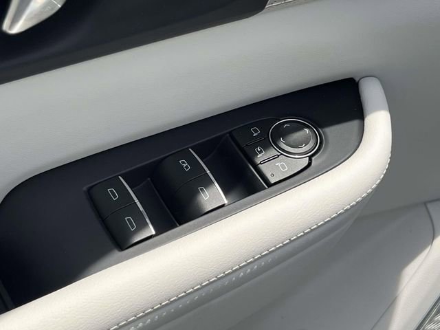 New 2026 Buick Enclave Avenir w/ Super Cruise Package AWD/4WD image 13