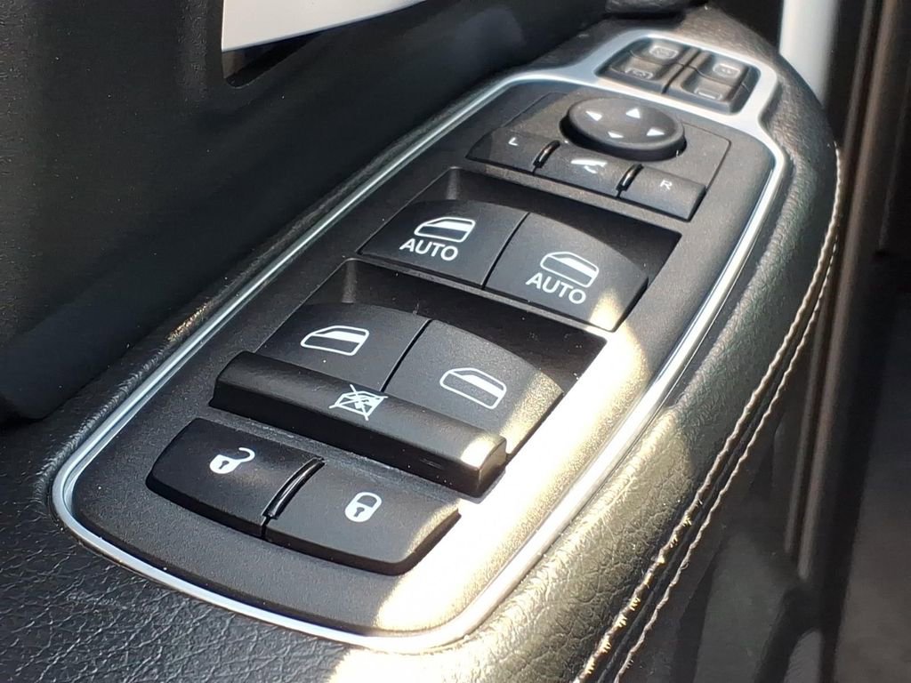 Used 2024 RAM 2500 Big Horn w/ Off Road Package AWD/4WD image 13